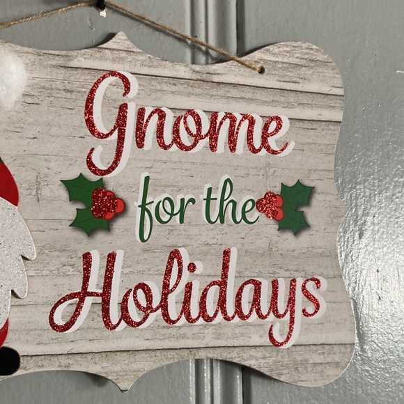 NWT Adorable Wooden Glittered Gnome for the Holidays Decoration Sign - Picture 5 of 16
